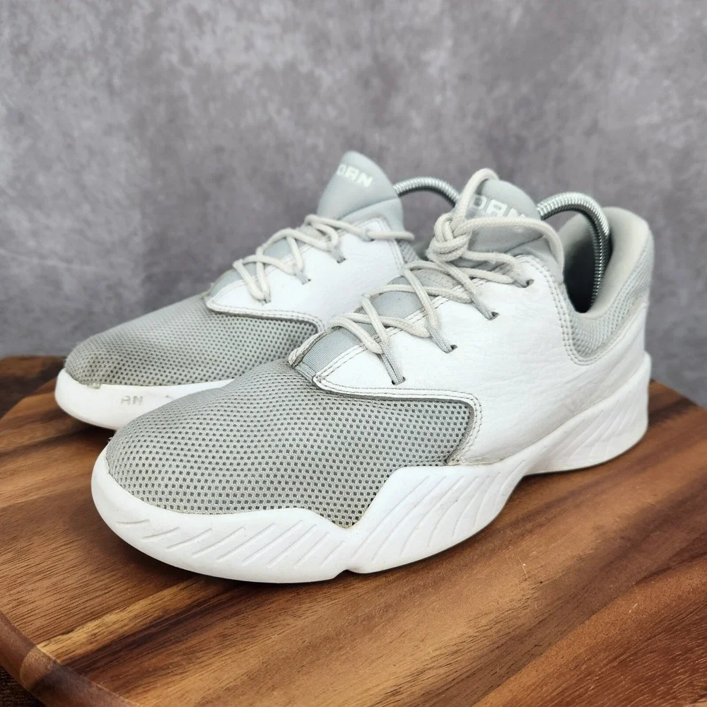 Jordan J23 Low Sneakers Mens 8 White Gray‎ Lace Up Trainers Shoes 905288-100